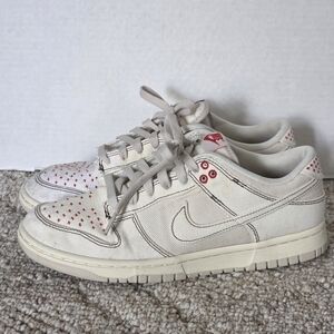 Nike White and Red Sneakers